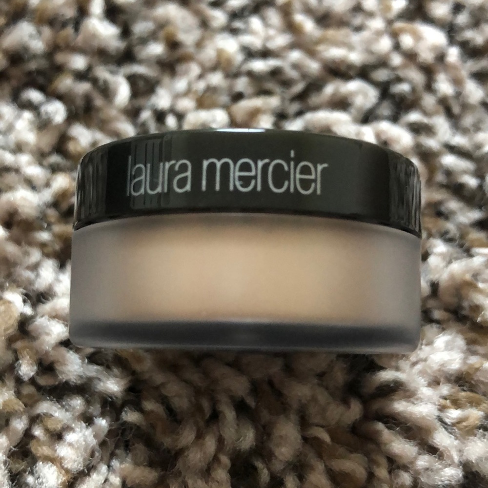 SOLD - 🌺5x$25- Laura Mercier Setting Powder Translucent